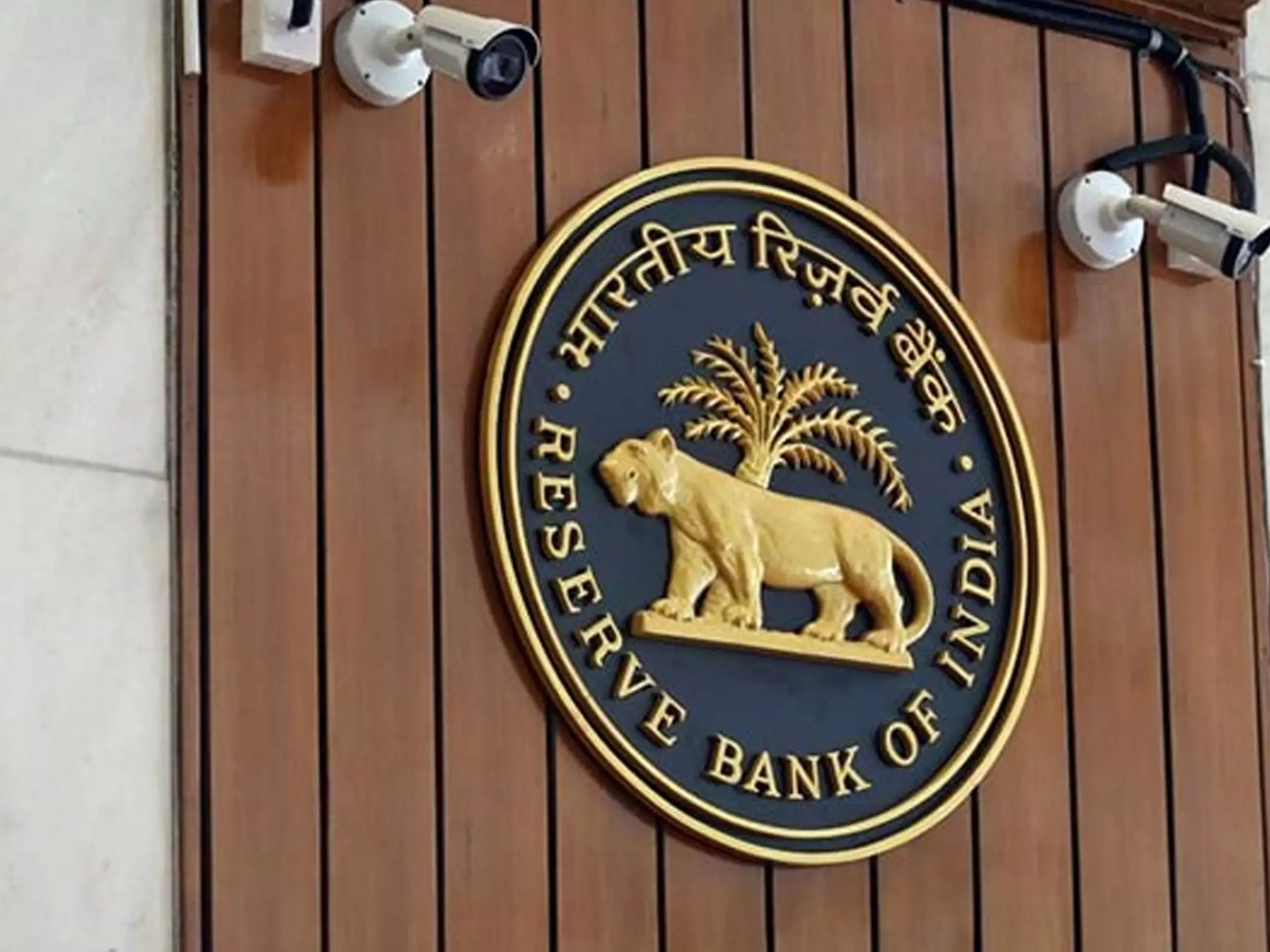 ``Evergreening of loans:  RBI bans banks, NBFCs from investing in AIFs invested in their debtor firms ``Evergreening of loans:  RBI bans banks, NBFCs from investing in AIFs invested in their debtor firms